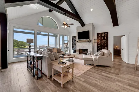 $1,695,000 | 231 Ridge Cove Lane, Coldspring, TX 77331