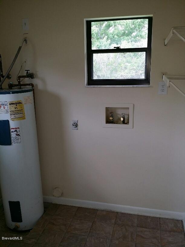 5050 Bridge Road Cocoa, FL 32927 - Photo 15 of 15 Laundry Room