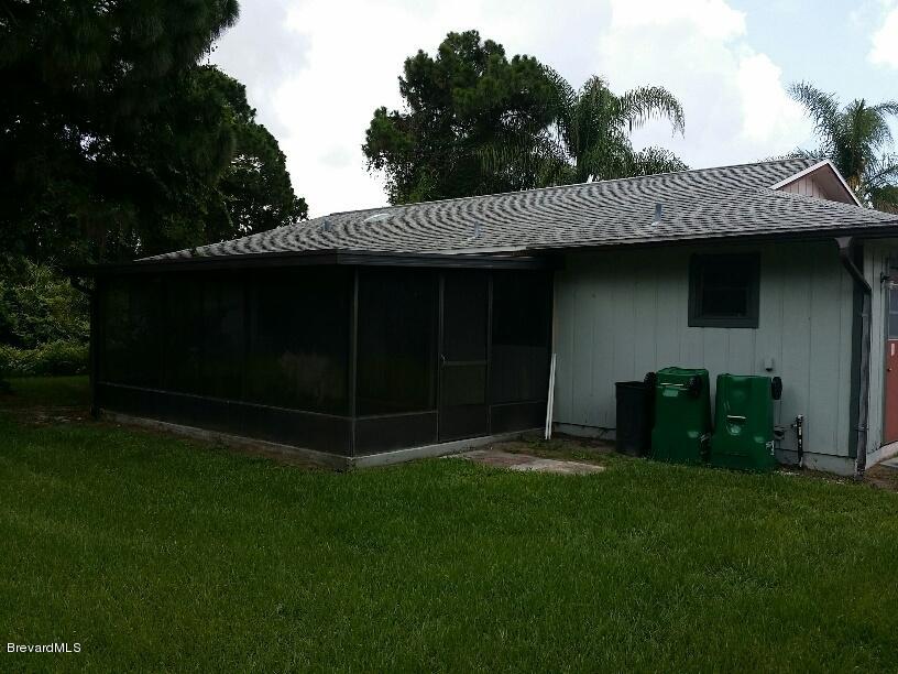 5050 Bridge Road Cocoa, FL 32927 - Photo 5 of 15 Rear of Home