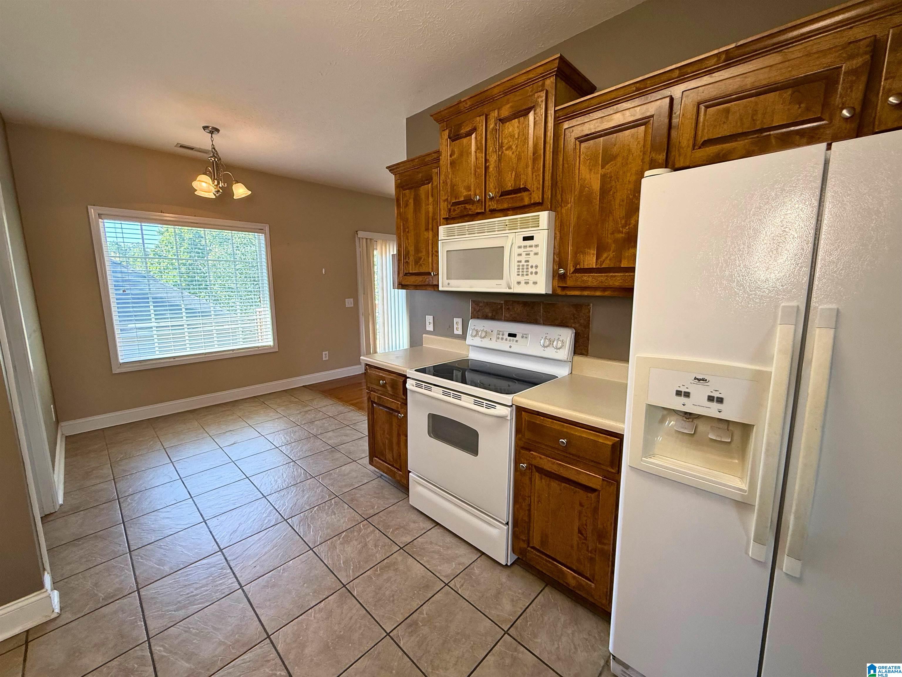 217 Twin Ridge Circle Lincoln, AL 35096 - Photo 11 of 36