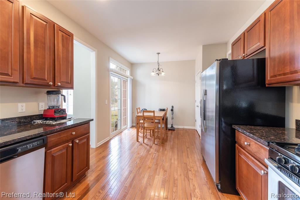 2051 Vanderbilt Road Canton, MI 48188 - Photo 8 of 34