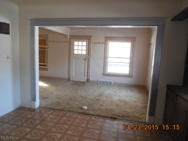657 Archer Road Bedford, OH 44146 - Photo 3 of 17