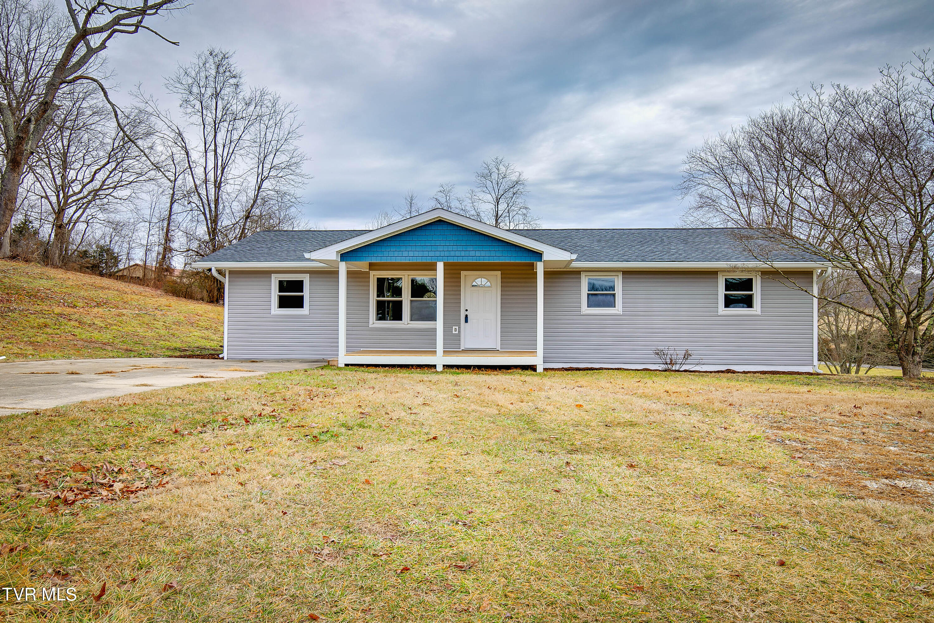 156 Ridgemont Road Church Hill, TN 37642 - Photo 4 of 38 Ridgemont 2-2