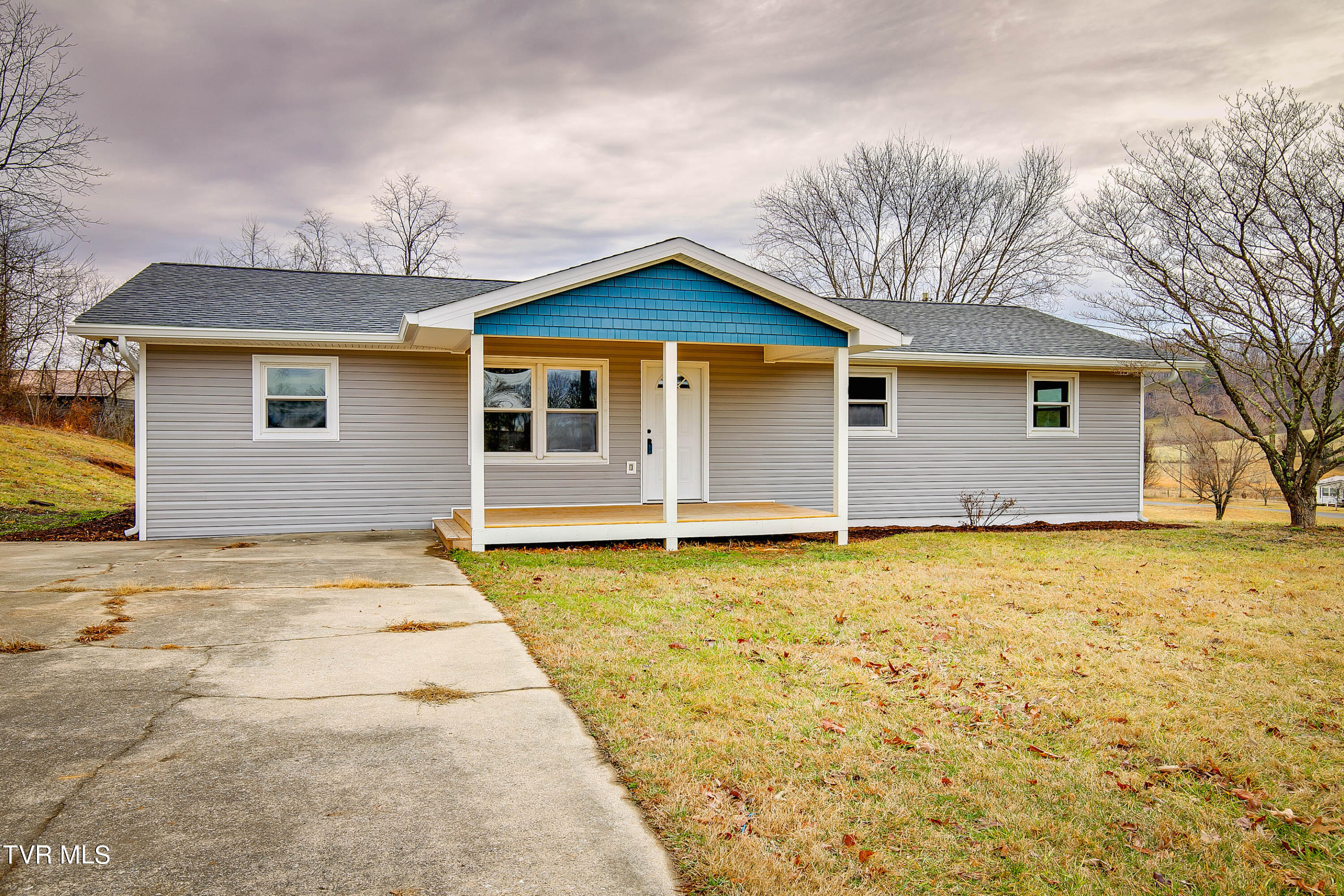 156 Ridgemont Road Church Hill, TN 37642 - Photo 5 of 38 Ridgemont 2-3