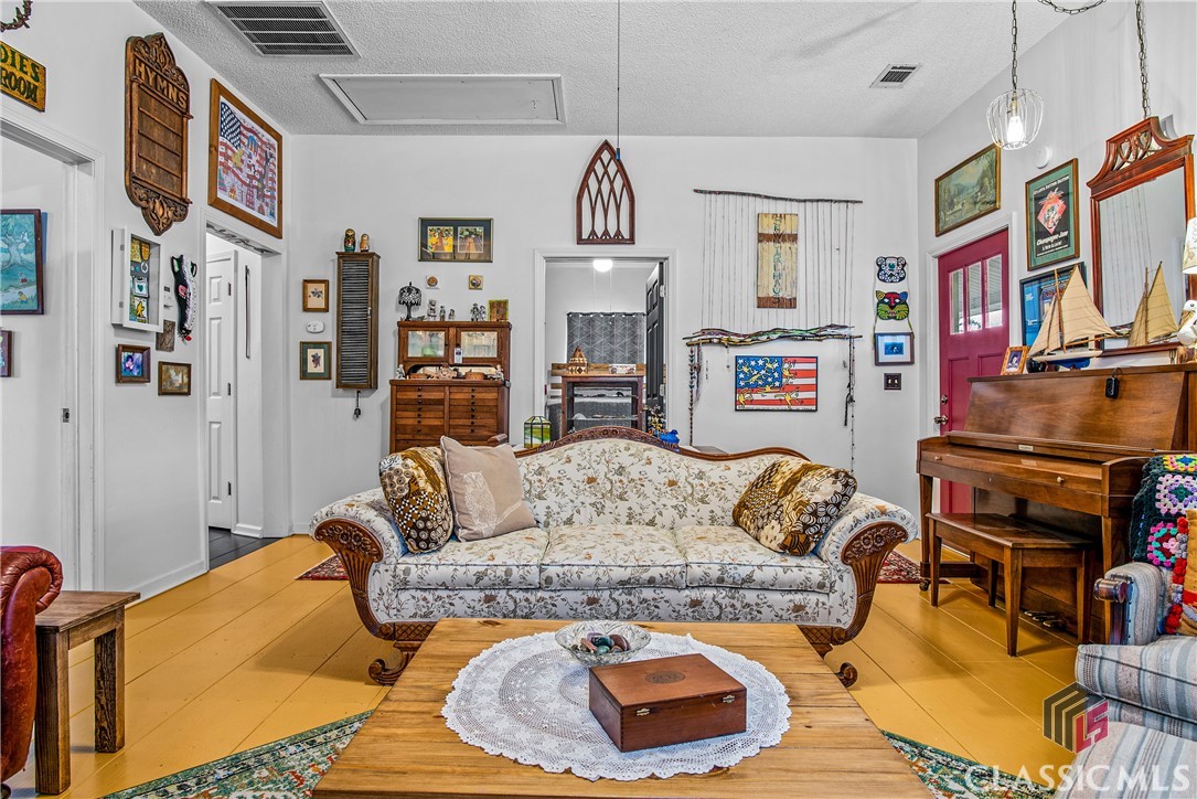 42 Meadow Avenue Colbert, GA 30628 - Photo 7 of 27 Gallery Image 7