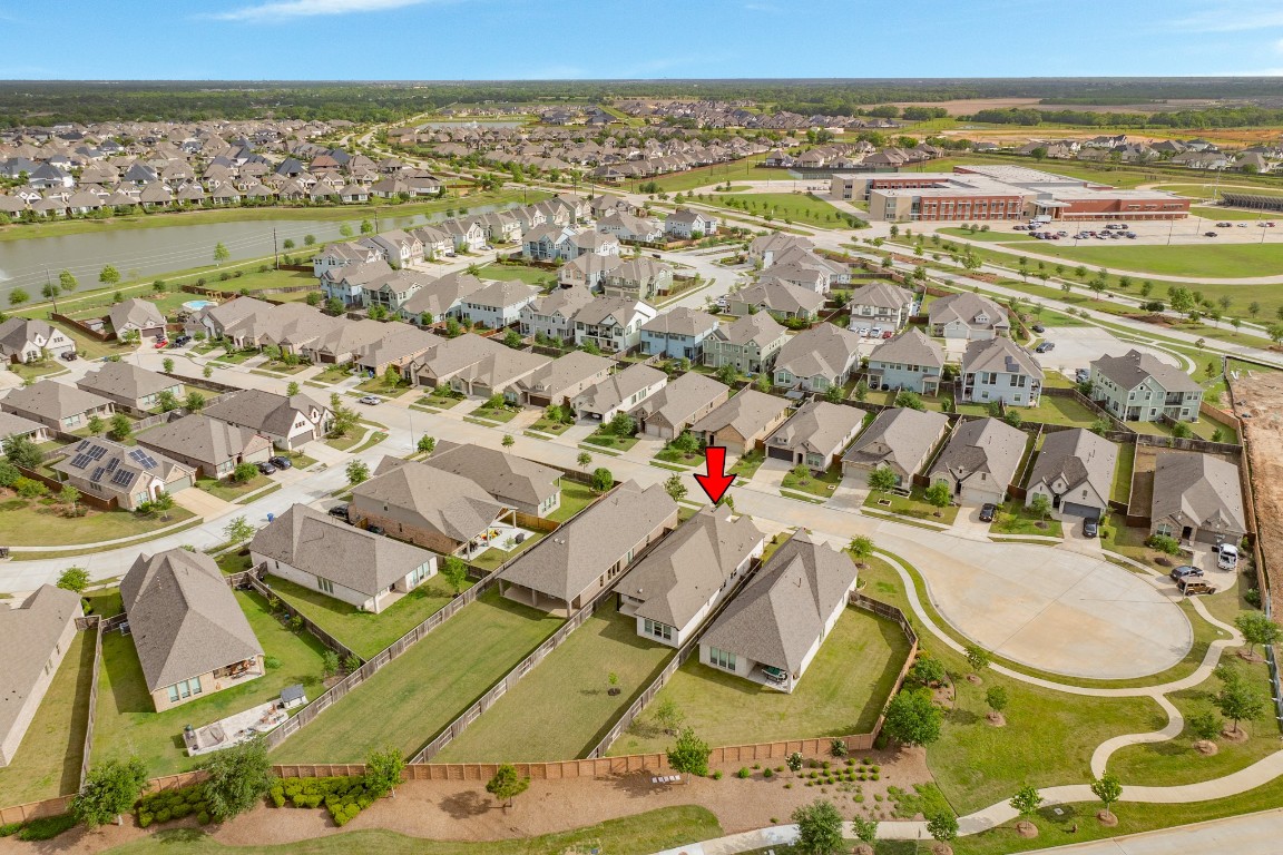 4946 Hitchings Court Rosharon, TX 77583 - Photo 29 of 49 Aerial view showcasing the entire neighborhood with a clear indication of the new home's location on the cul-de-sac.