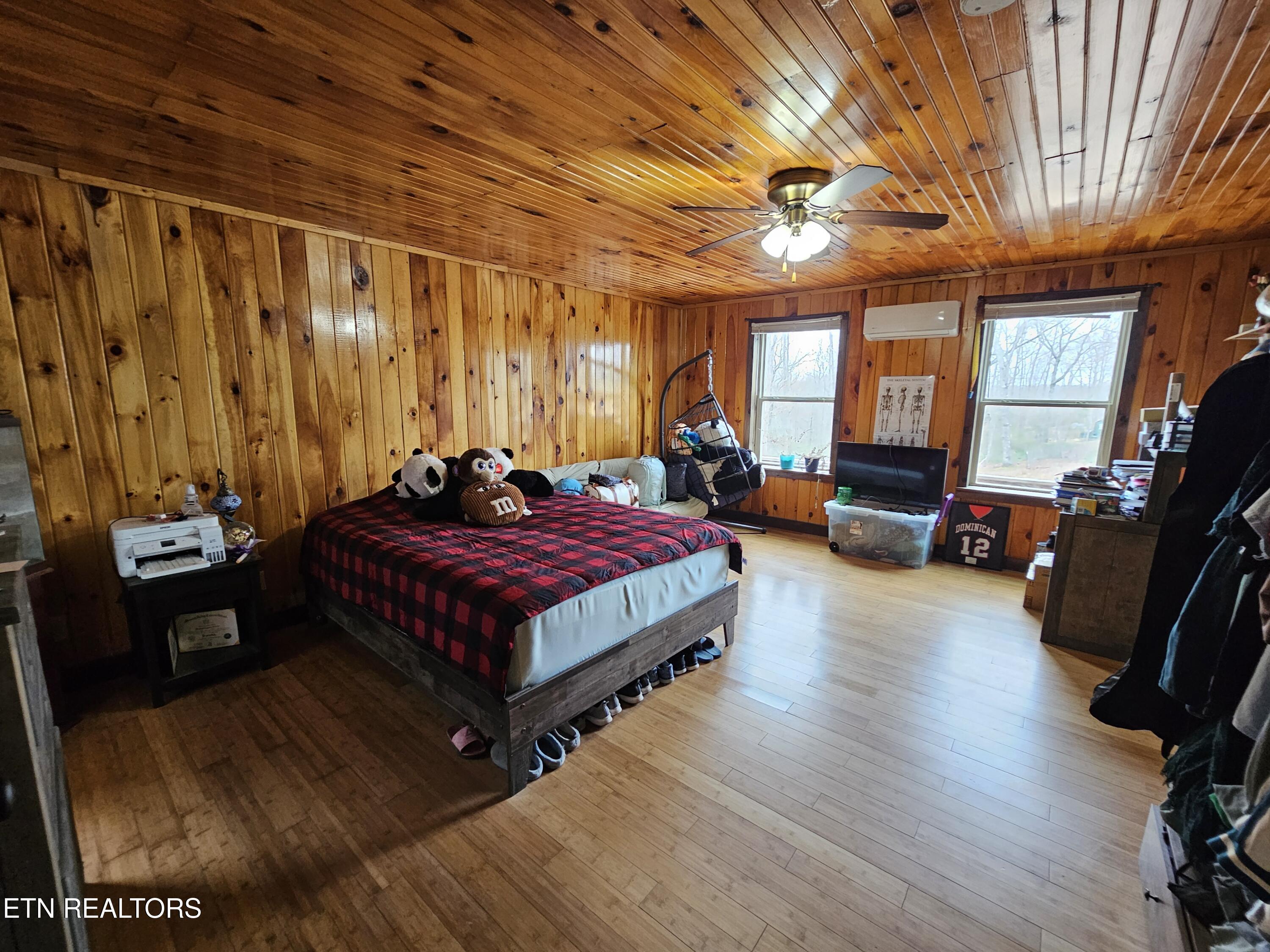 117 Coyote Lane Oneida, TN 37841 - Photo 20 of 60 Primary BR