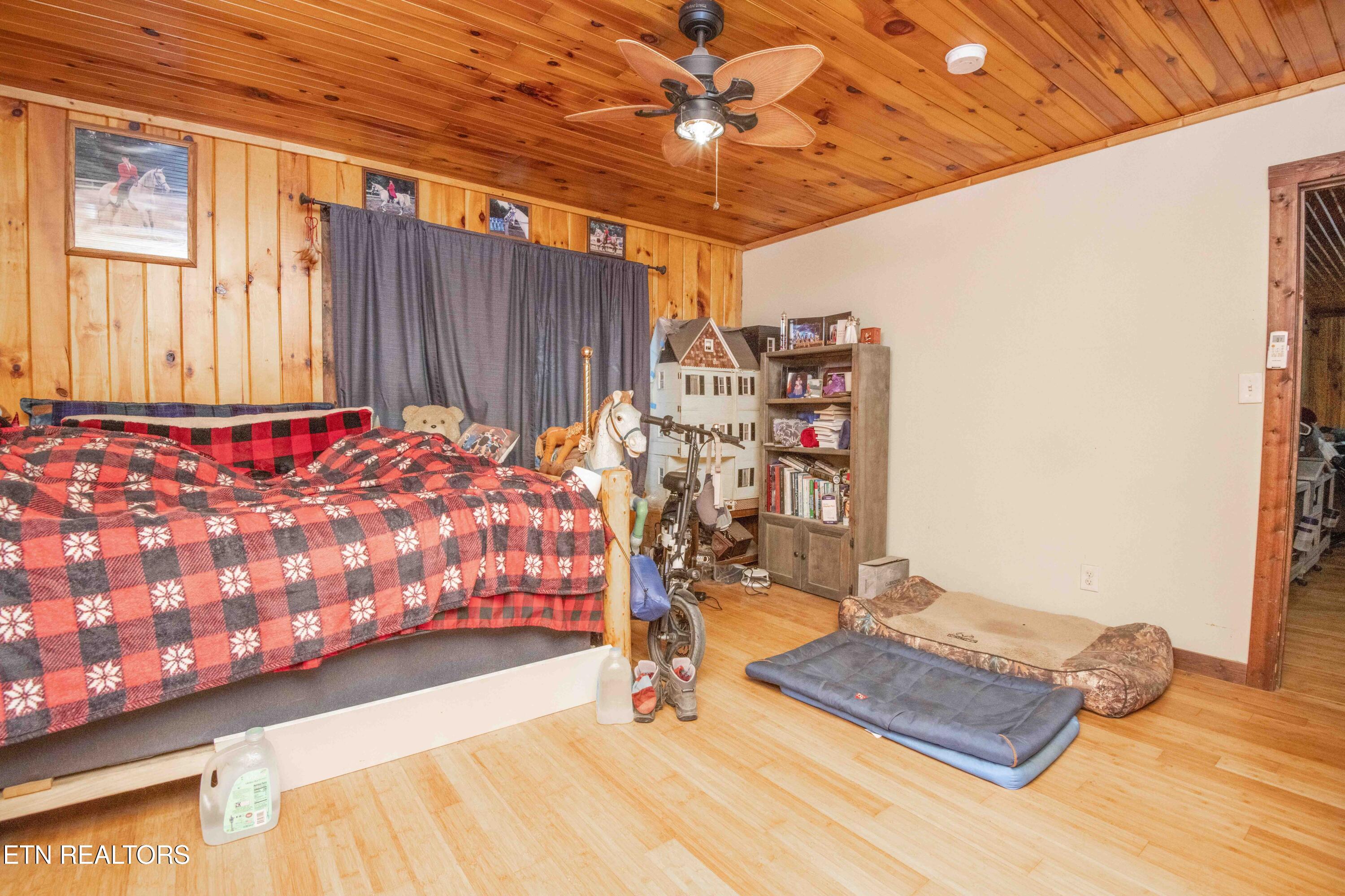 117 Coyote Lane Oneida, TN 37841 - Photo 25 of 60 second bed 2_1