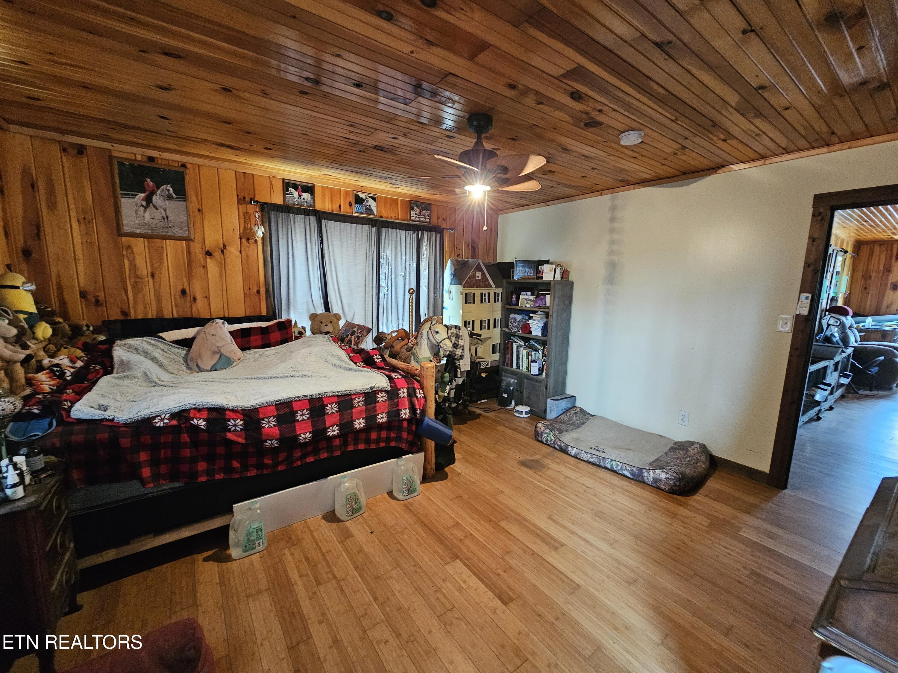 117 Coyote Lane Oneida, TN 37841 - Photo 26 of 60 2nd BR