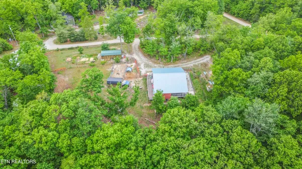 $539,900 | 117 Coyote Lane, Oneida, TN 37841