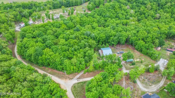 $539,900 | 117 Coyote Lane, Oneida, TN 37841