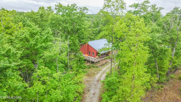 $539,900 | 117 Coyote Lane, Oneida, TN 37841