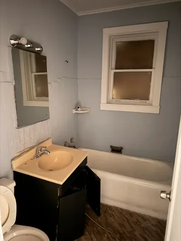 $30,000 | 2221 East 70th Place, Unit 1C, Chicago, IL 60649