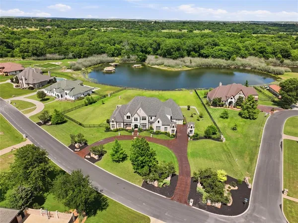$1,329,900 | 132 The Lakes Drive, Aledo, TX 76008
