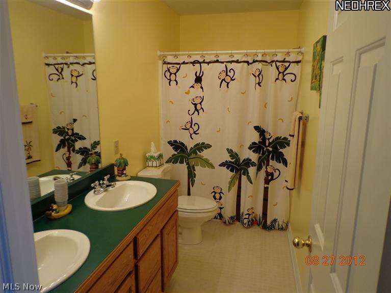 4792 Young Road Stow, OH 44224 - Photo 21 of 25