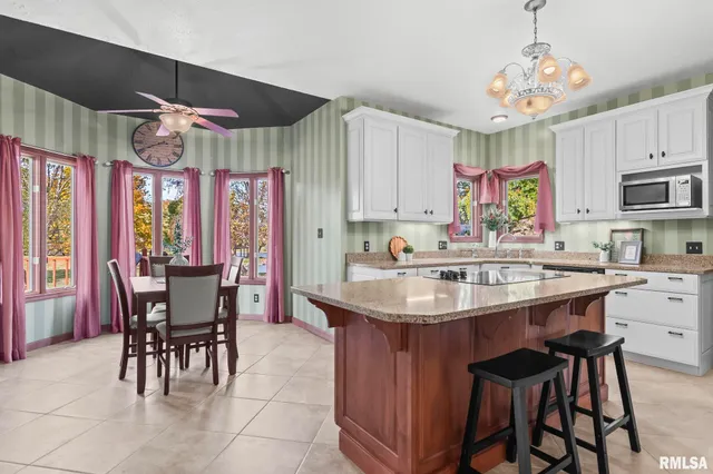 $356,000 | 5145 West Divernon Road, Auburn, IL 62615