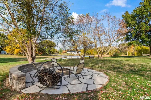 $356,000 | 5145 West Divernon Road, Auburn, IL 62615