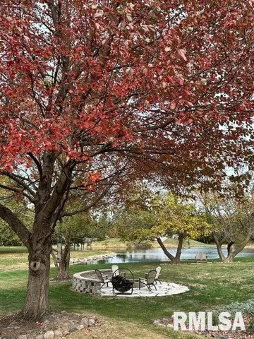 $356,000 | 5145 West Divernon Road, Auburn, IL 62615