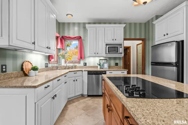 $356,000 | 5145 West Divernon Road, Auburn, IL 62615