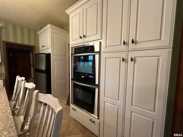 $367,000 | 5145 West Divernon Road, Auburn, IL 62615