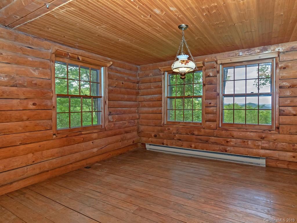 366 Henry Mountain Road Brevard, NC 28712 - Photo 8 of 31 Gallery Image 8