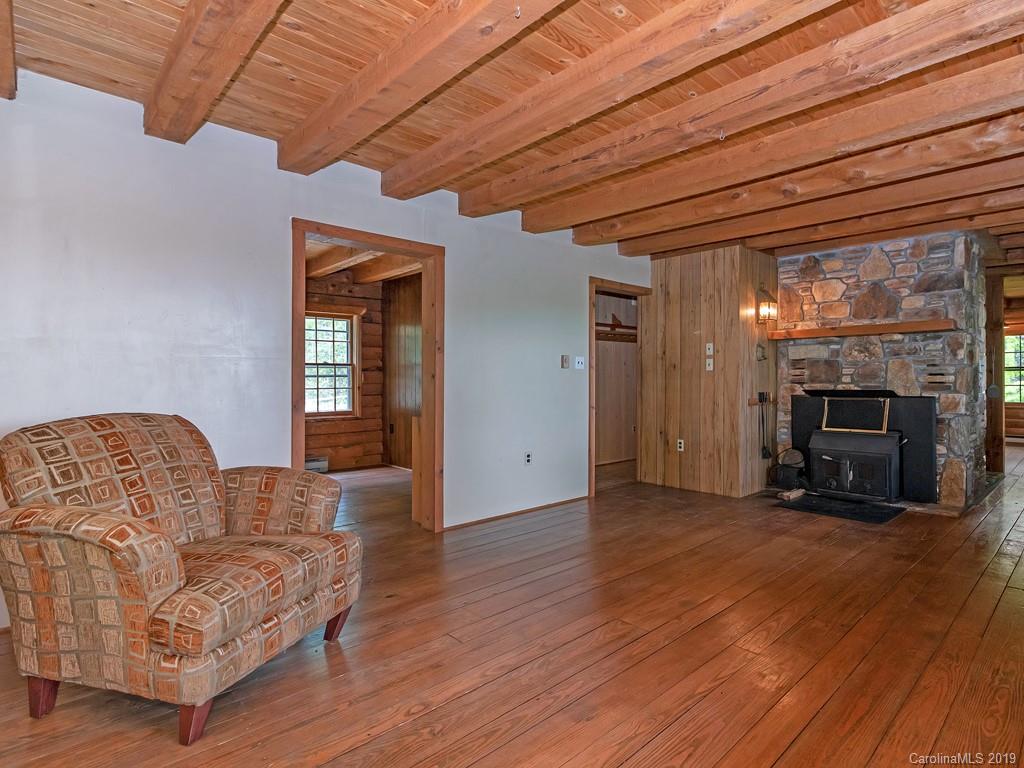 366 Henry Mountain Road Brevard, NC 28712 - Photo 9 of 31 Gallery Image 9