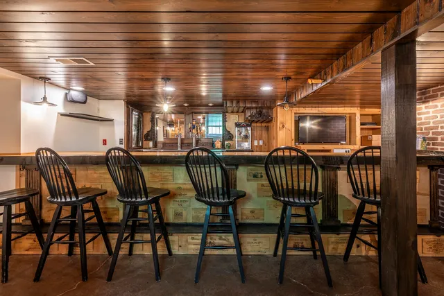 $1,500,000 | 1589 Main Street, Cavendish, VT 05142