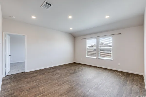 $2,300 | 131 Sky Meadows Circle, San Marcos, TX 78666