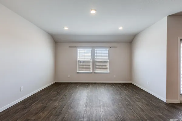 $2,300 | 131 Sky Meadows Circle, San Marcos, TX 78666