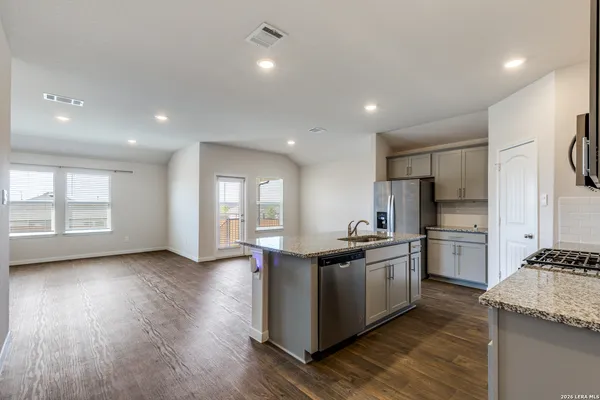 $2,300 | 131 Sky Meadows Circle, San Marcos, TX 78666