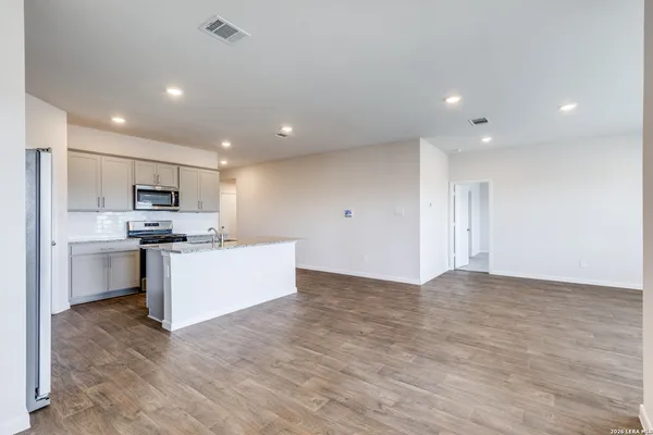 $2,300 | 131 Sky Meadows Circle, San Marcos, TX 78666