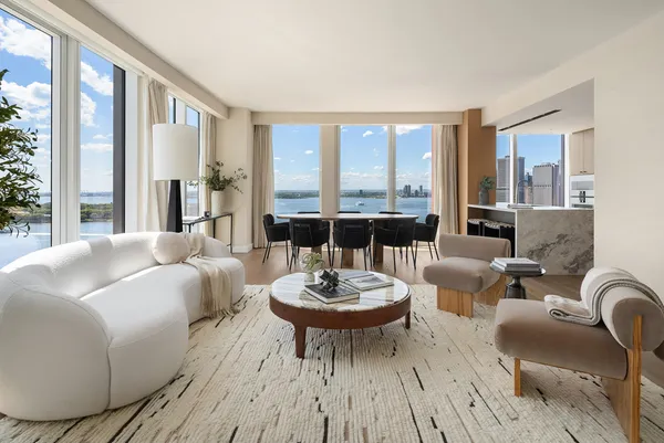 $7,895,000 | 50 Bridge Park Drive, Unit 25AE | Brooklyn Heights
