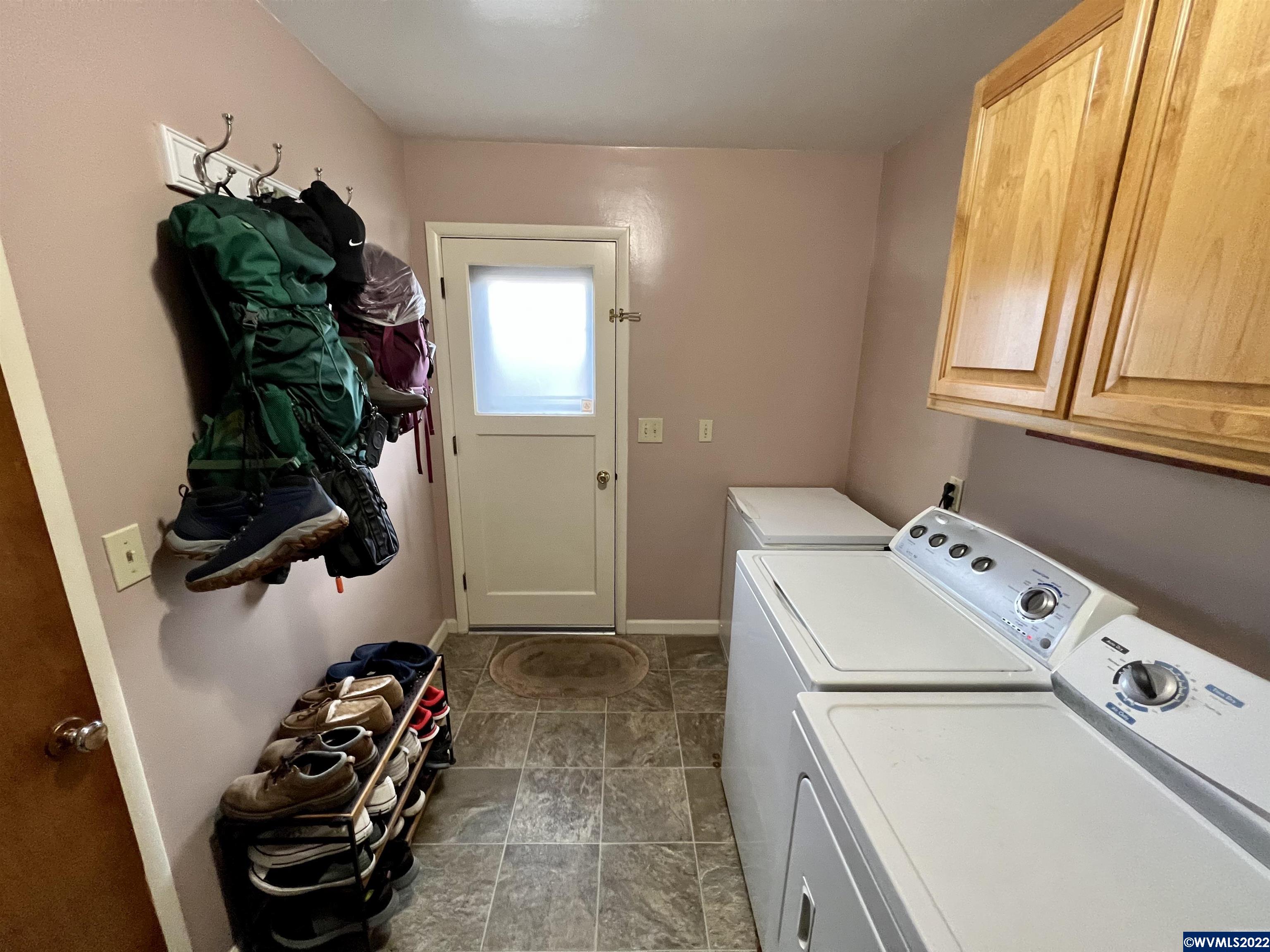1635 Southwest Walnut Street Albany, OR 97321 - Photo 10 of 30 Gallery Image 10