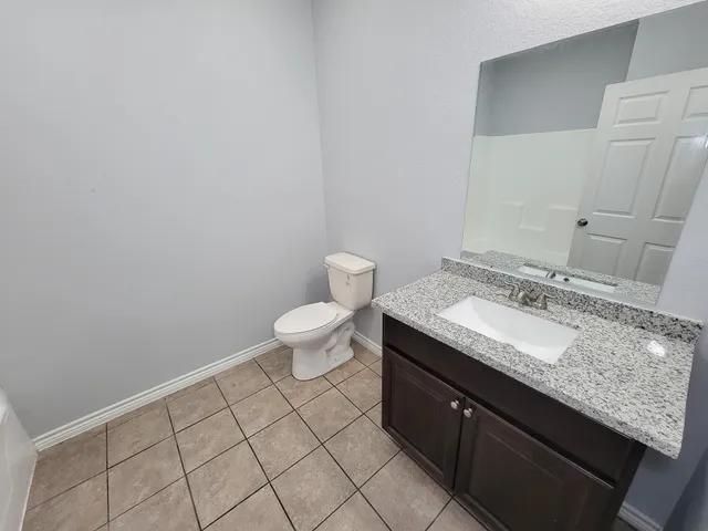 $1,650 | 3201 J P Davis Avenue, Bay City, TX 77414