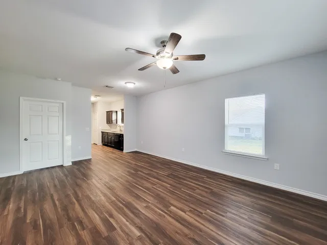 $1,650 | 3201 J P Davis Avenue, Bay City, TX 77414