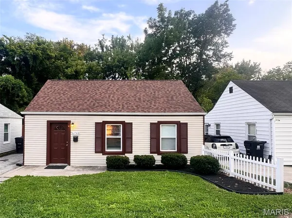 $139,900 | 6748 Vernon Avenue, University City, MO 63130