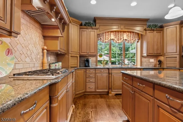$1,800,000 | 2 Presidents Drive, Bridgewater, NJ 08807
