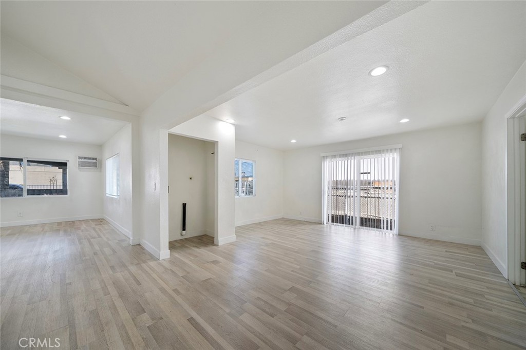 139 North Palm Avenue Rialto, CA 92376 - Photo 15 of 40