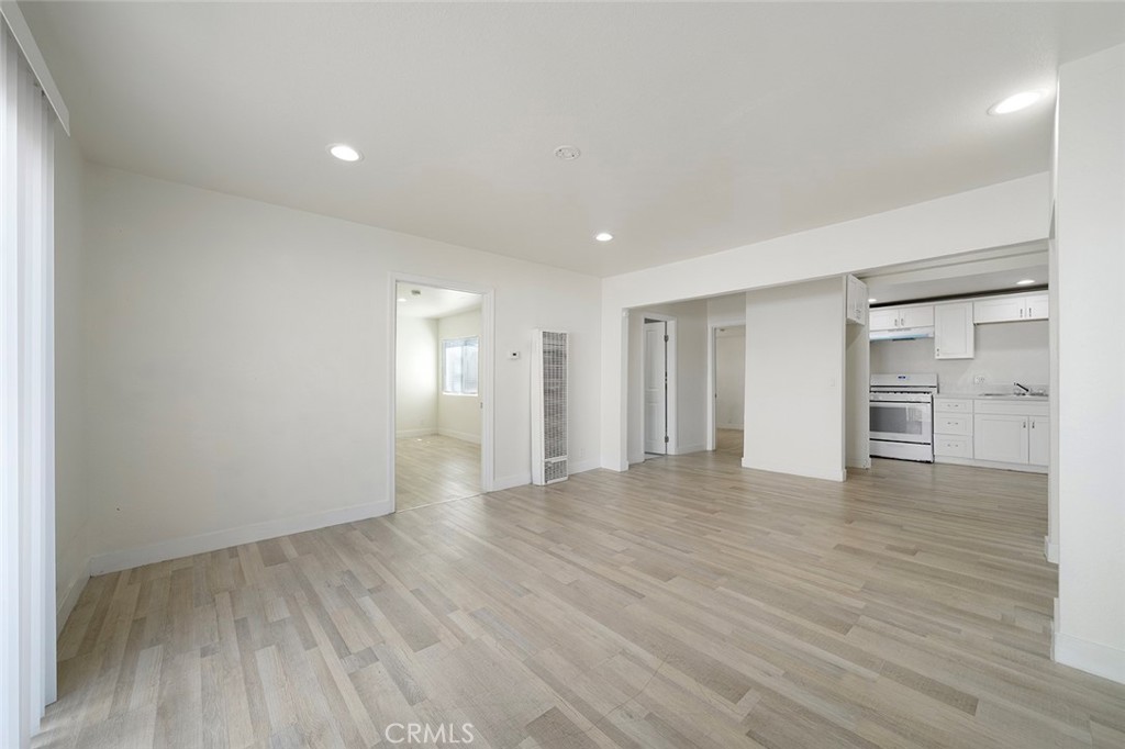 139 North Palm Avenue Rialto, CA 92376 - Photo 17 of 40