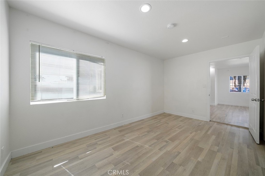 139 North Palm Avenue Rialto, CA 92376 - Photo 19 of 40