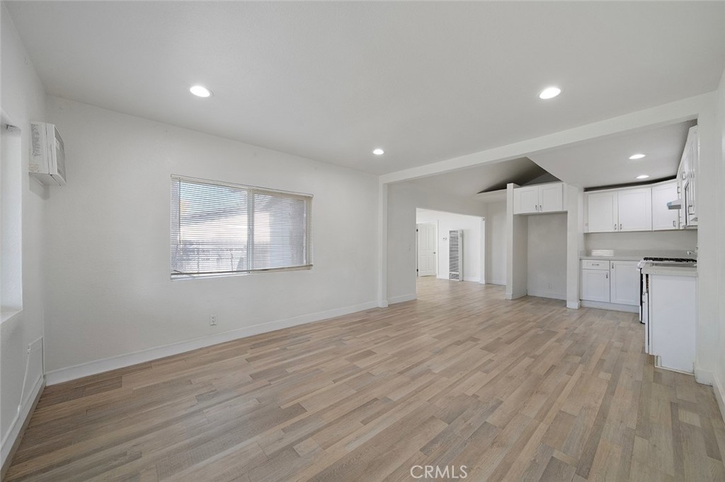 139 North Palm Avenue Rialto, CA 92376 - Photo 9 of 40