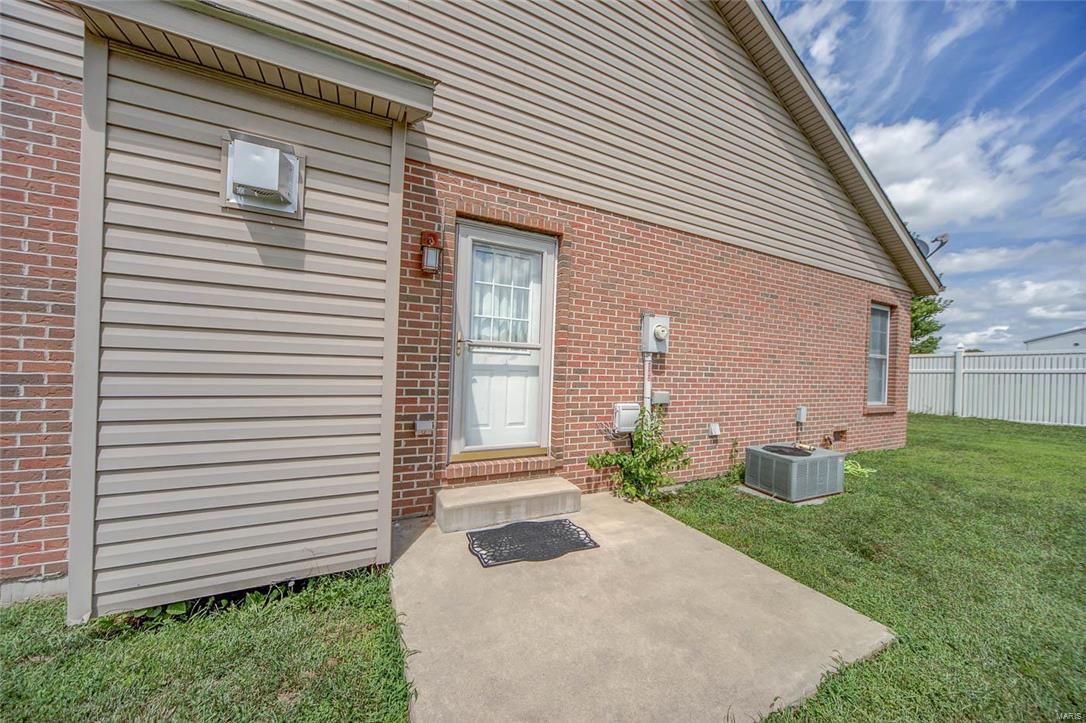 2264 Calgary Drive Shiloh, IL 62221 - Photo 6 of 15