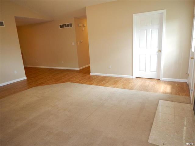 2264 Calgary Drive Shiloh, IL 62221 - Photo 8 of 15