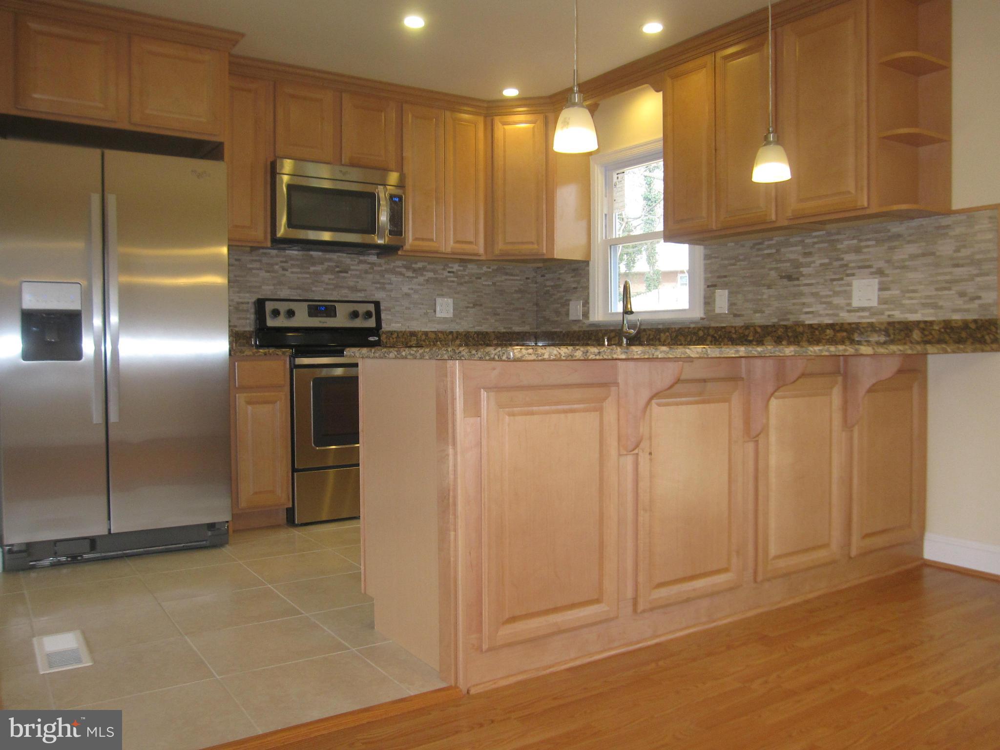 13419 Delaney Road Woodbridge, VA 22193 - Photo 2 of 29 Kitchen