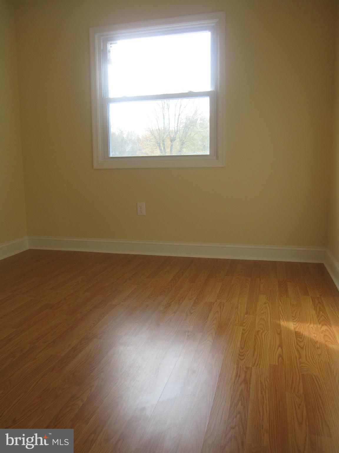 13419 Delaney Road Woodbridge, VA 22193 - Photo 21 of 29 Bedroom