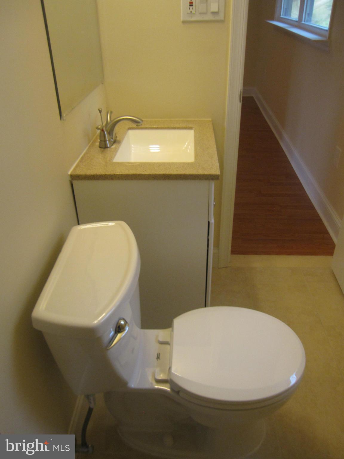 13419 Delaney Road Woodbridge, VA 22193 - Photo 23 of 29 Bath