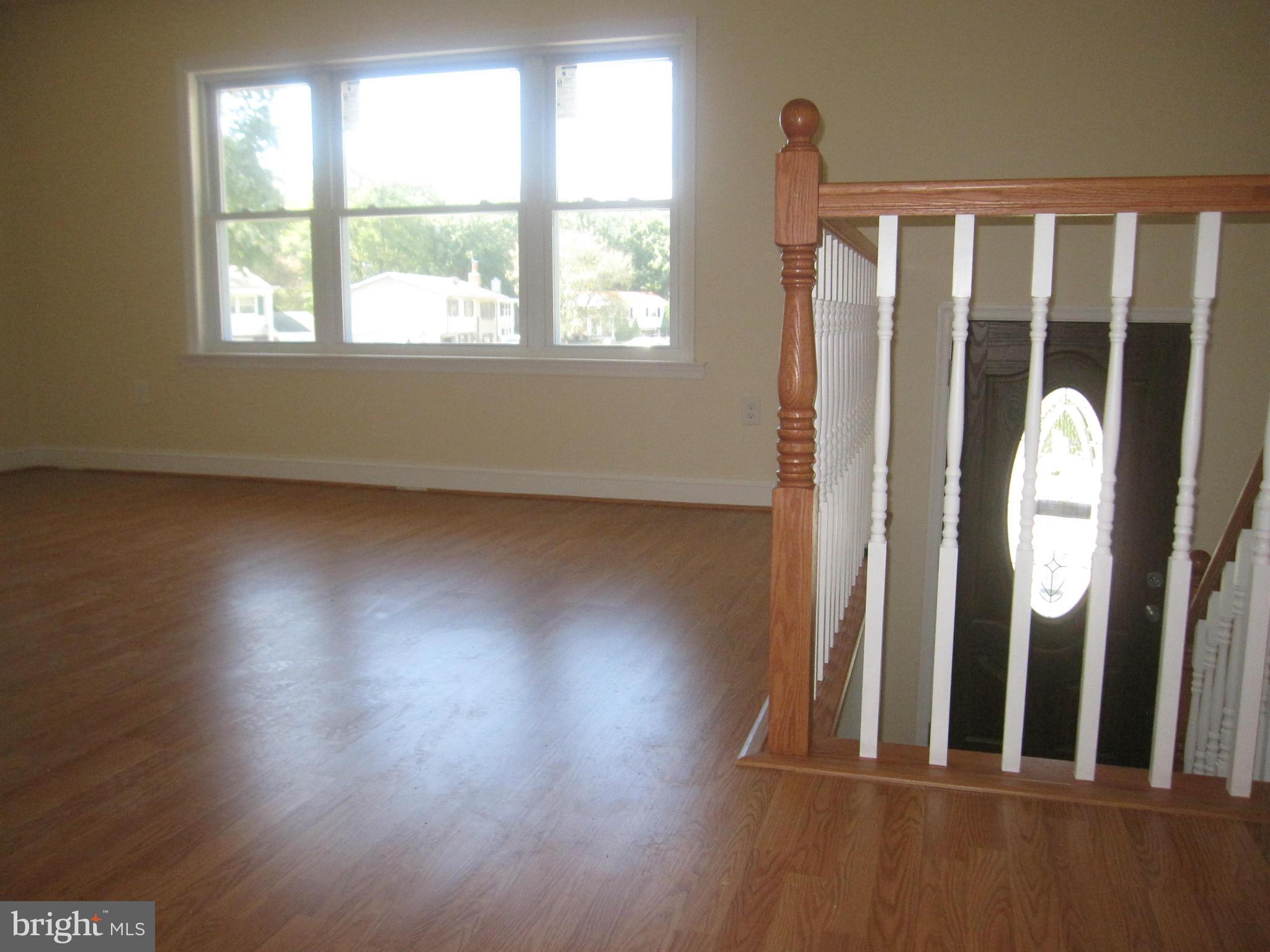 13419 Delaney Road Woodbridge, VA 22193 - Photo 7 of 29 Family Room