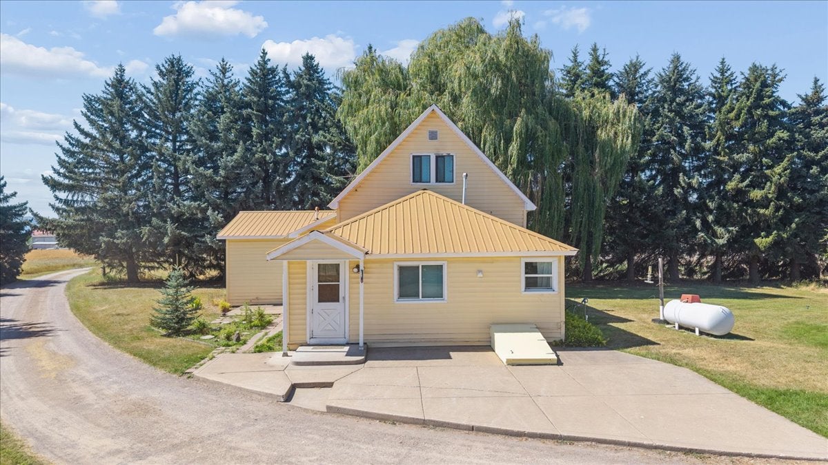 225 Fairmont Road Kalispell, MT 59901 - Photo 2 of 40 Gallery Image 2