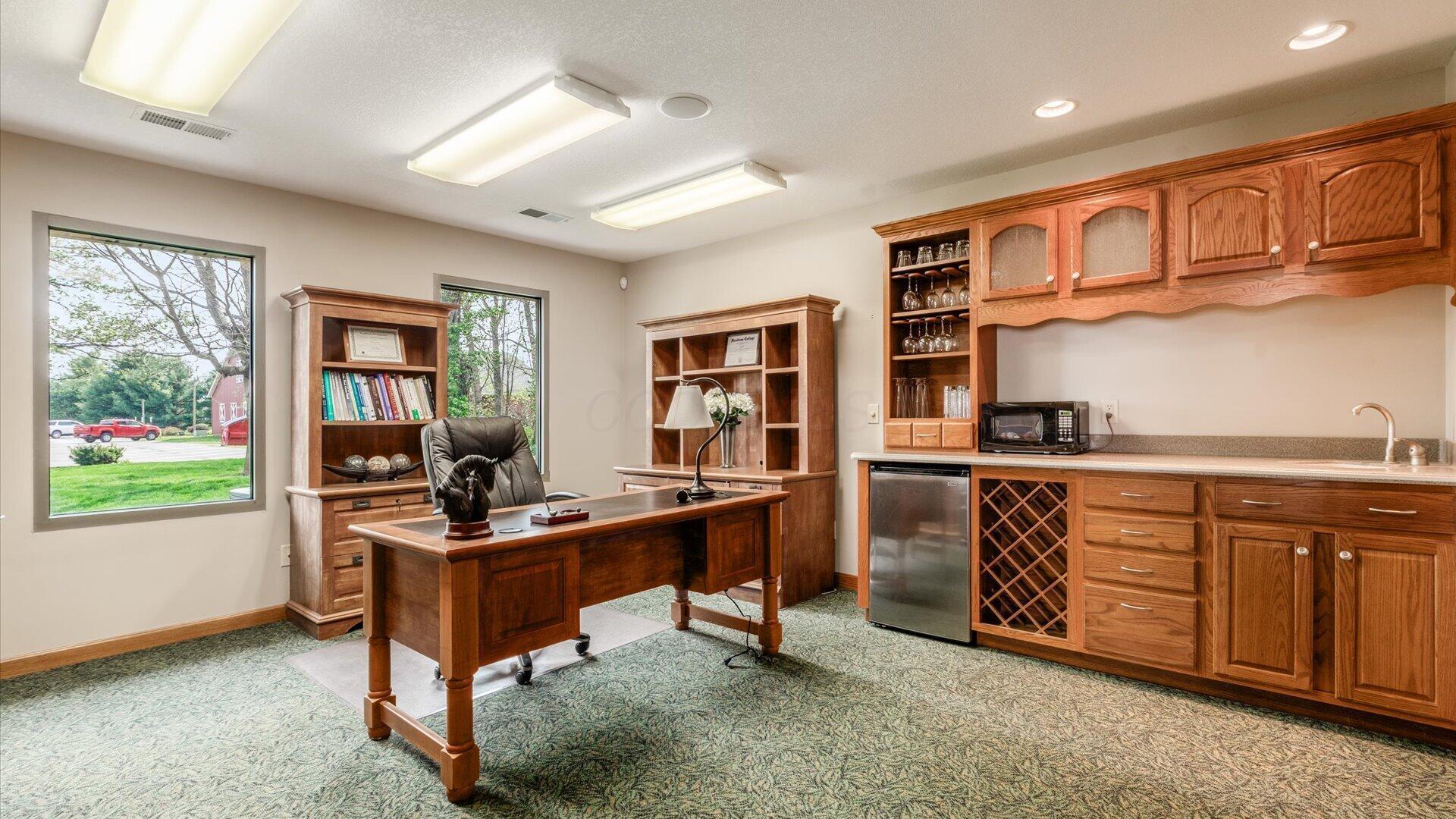 1675-1699 Mt Vernon Road Newark, OH 43055 - Photo 18 of 79 Office