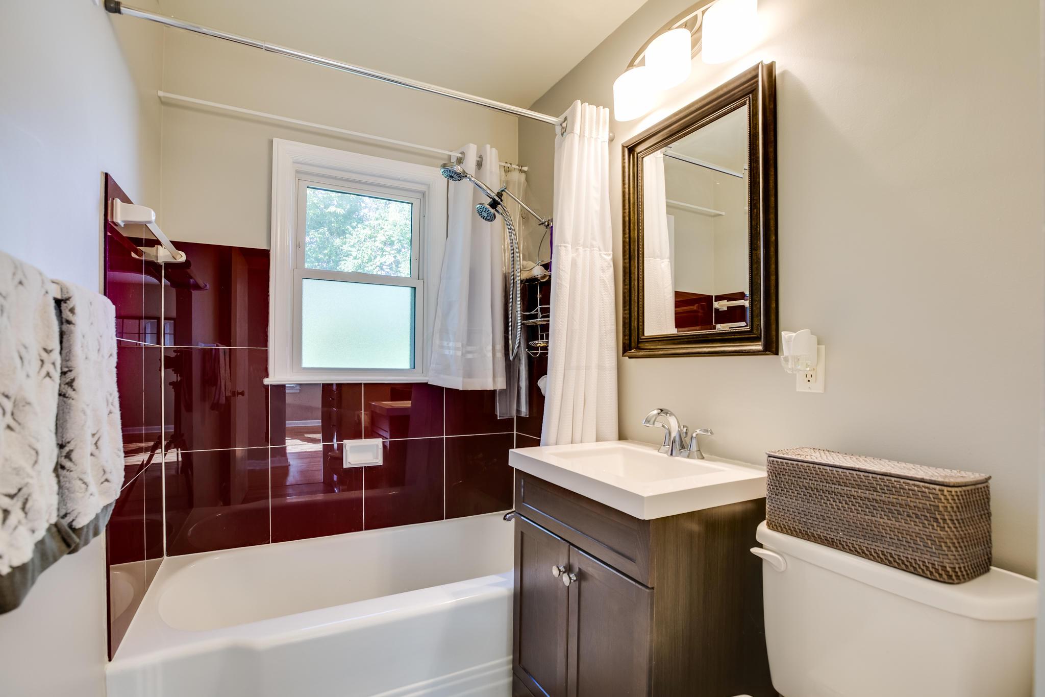 2393 Beaumont Road Columbus, OH 43221 - Photo 12 of 27